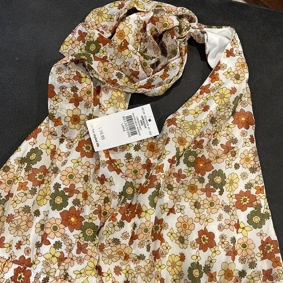 NWT Romper from buckle - Picture 5 of 5